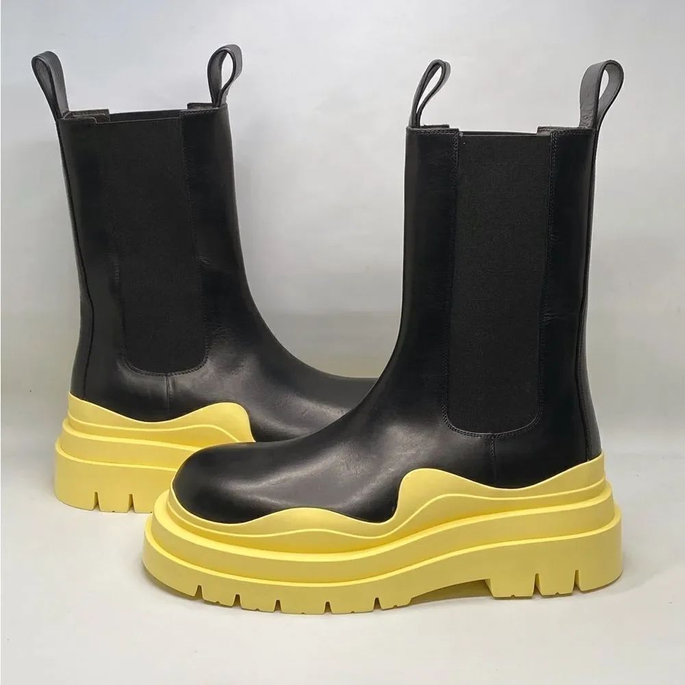 Bottega Veneta Contrast-Sole Leather Tire Men’s Chelsea Boots size 43/us size 10